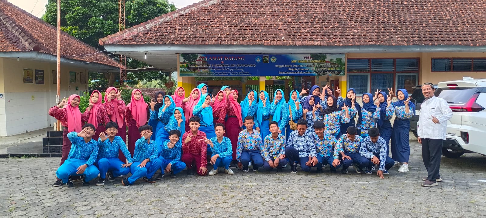 Tembus Pegunungan Berkolaborasi Menebar Keteladanan! OSIS SMP Negeri 3 Gamping dan SMP Negeri 3 Samigaluh Bersatu dalam Latihan Ibadah Qurban Penuh Makna