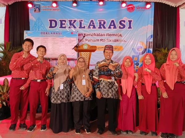 SMP Negeri 3 Gamping Deklarasikan Komitmen Anti Kekerasan dan Paham Radikalisme
