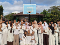 SPETAGA BERNUANSA PESANTREN! Putih-Putih Penuhi Sekolah, Semangat Hari Santri Menggema di SMP Negeri 3 Gamping